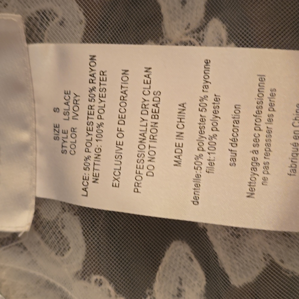 David's Bridal wedding gown with crop jacket!!  Dress is a size 6 jacket a small - Picture 2 of 14